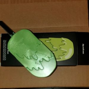 Wakse, Cali Kiwi hard wax pop.